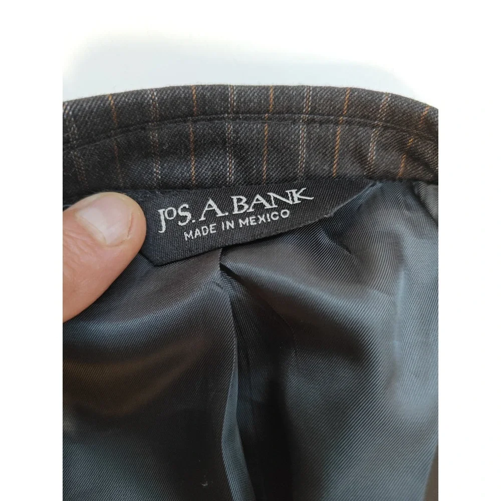 Jos A Bank Mens Wool Sports Coat 46R Charcoal Brown Stripe 2 Button W605